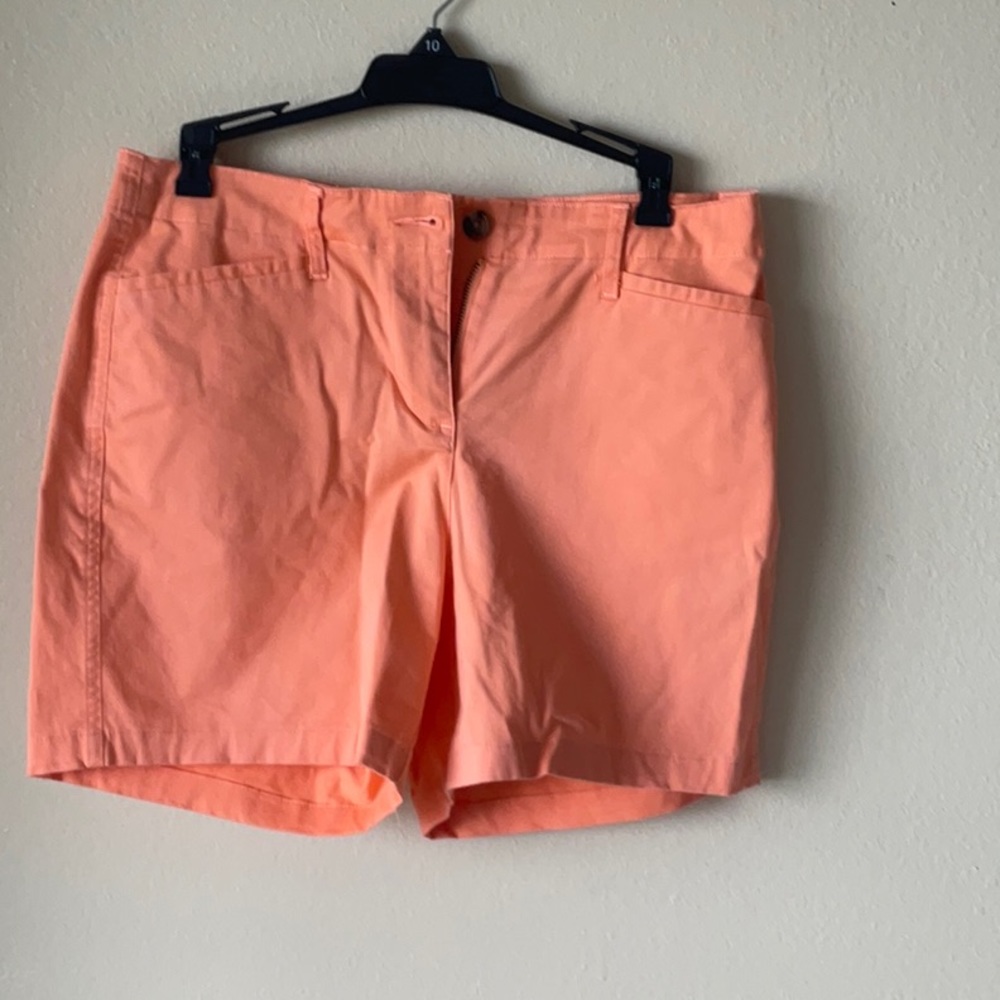 Kim Rogers, shorts